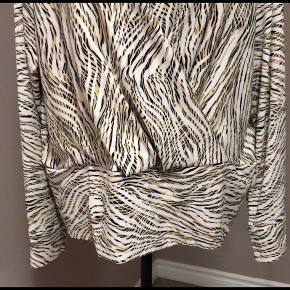 H&M Faux Wrap Animal Print Blouse - Picture 6 of 6